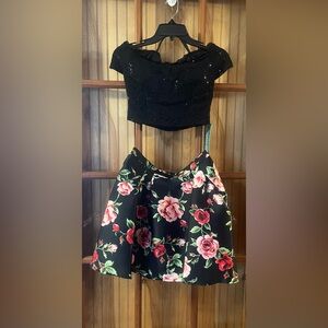 B. Smart Black Floral A-Line Skirt - Women